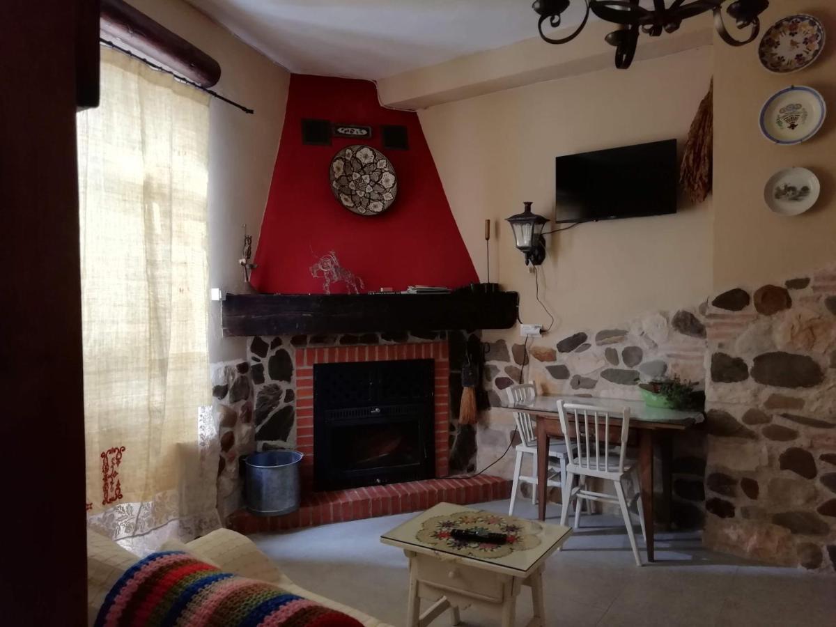 Casa Rural Abuela Maxi Ríolobos Eksteriør billede